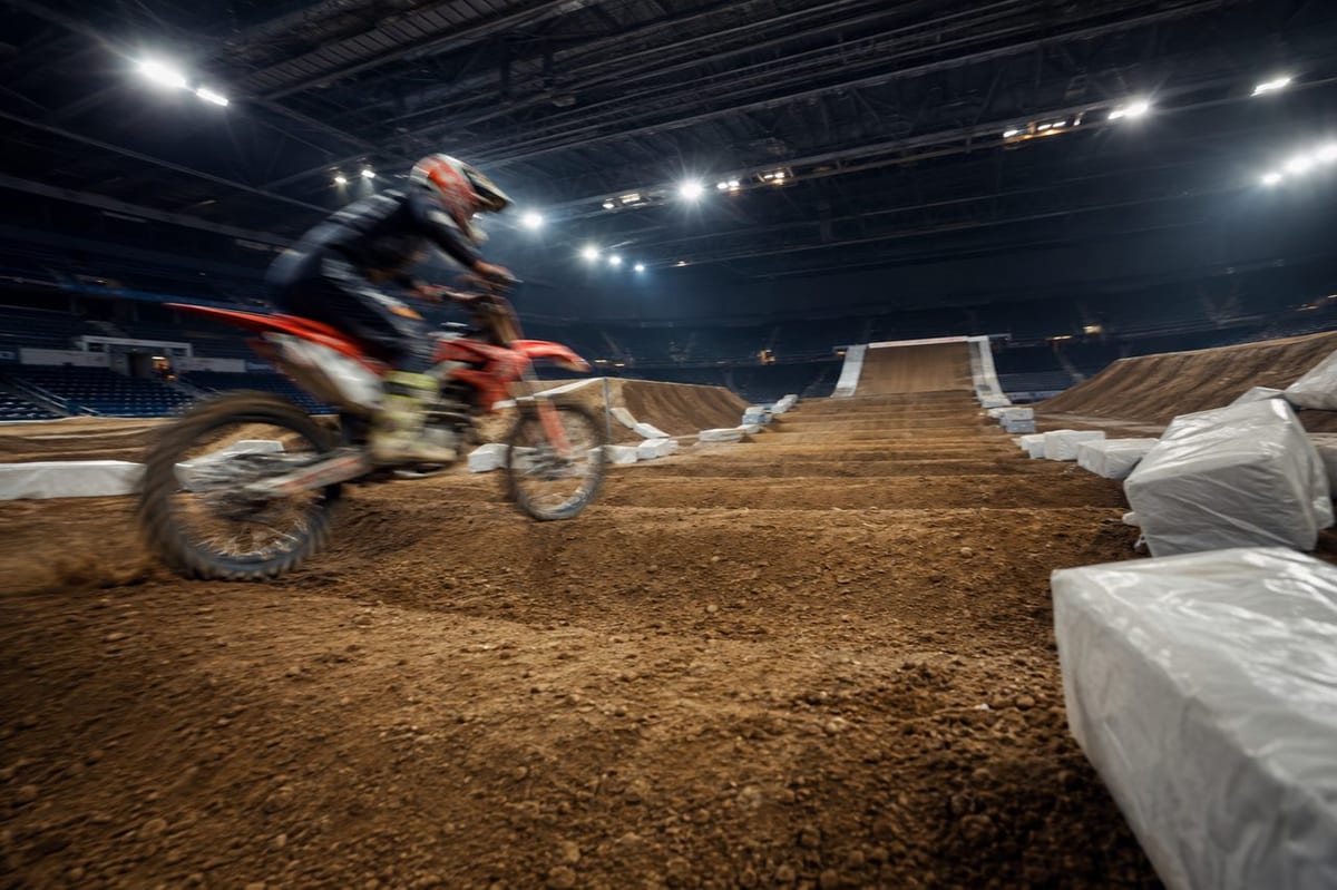 Circuit supercross indoor: lire un tracé de stade sans se tromper