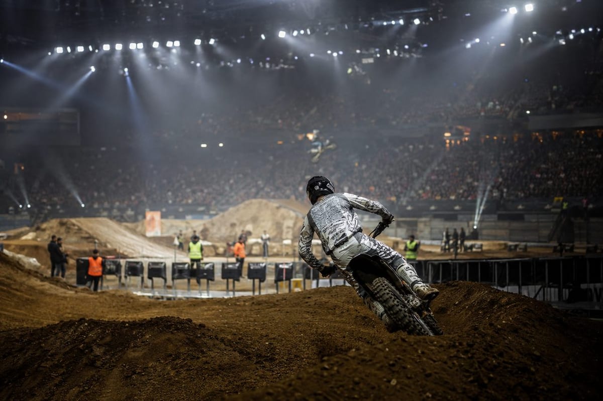 Programme Supercross Paris 2025 : horaires, courses, FMX et conseils de lecture